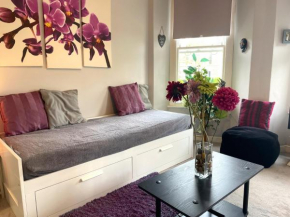 Snug Studio Apartment in Central Location